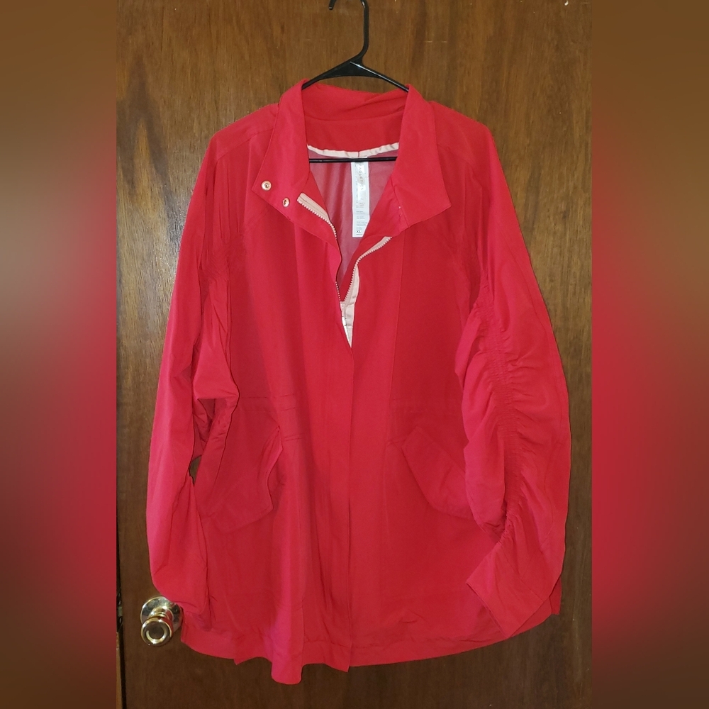 Fabletics x Madelaine Petsch Giana Jacket Windbreaker Sz Xl
